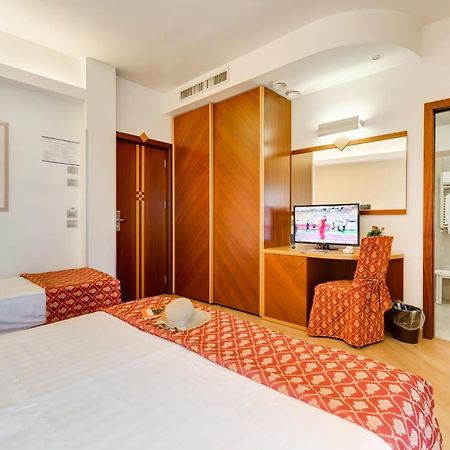 Hotel Europa Beach Village จูเลียโนวา ภายนอก รูปภาพ