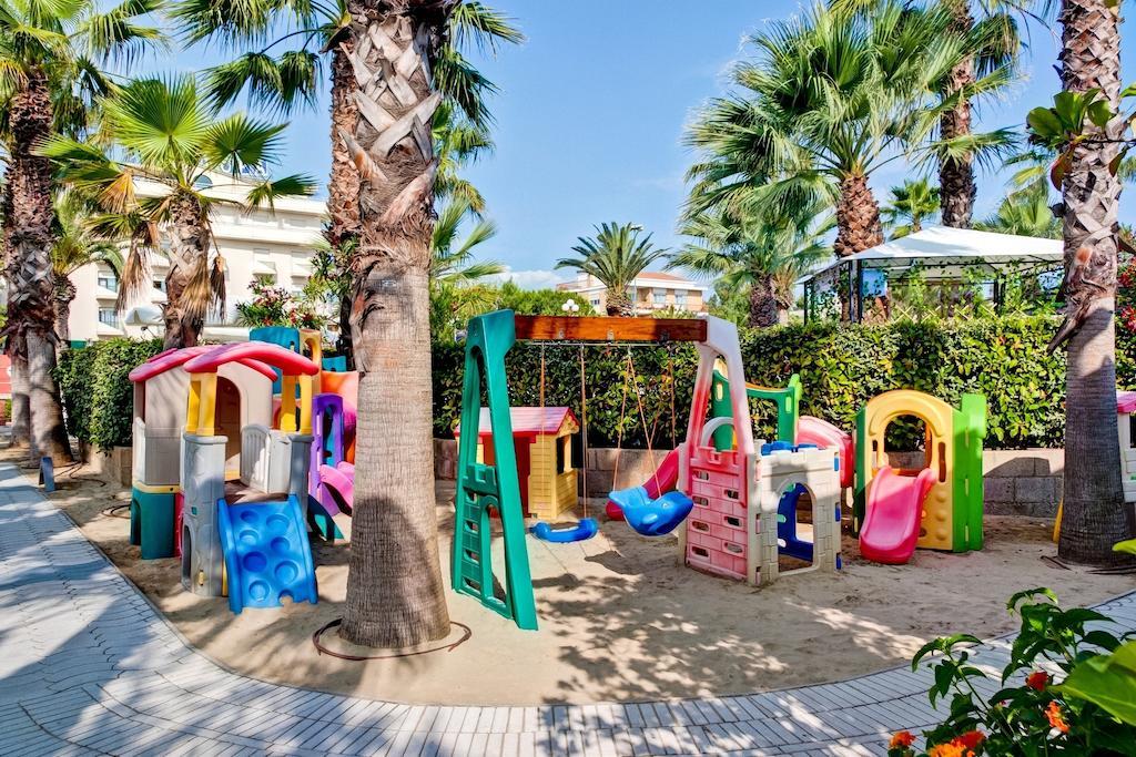 Hotel Europa Beach Village จูเลียโนวา ภายนอก รูปภาพ