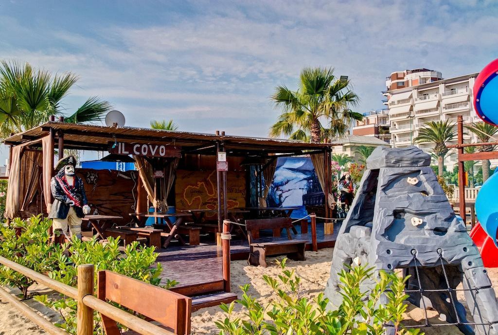 Hotel Europa Beach Village จูเลียโนวา ภายนอก รูปภาพ