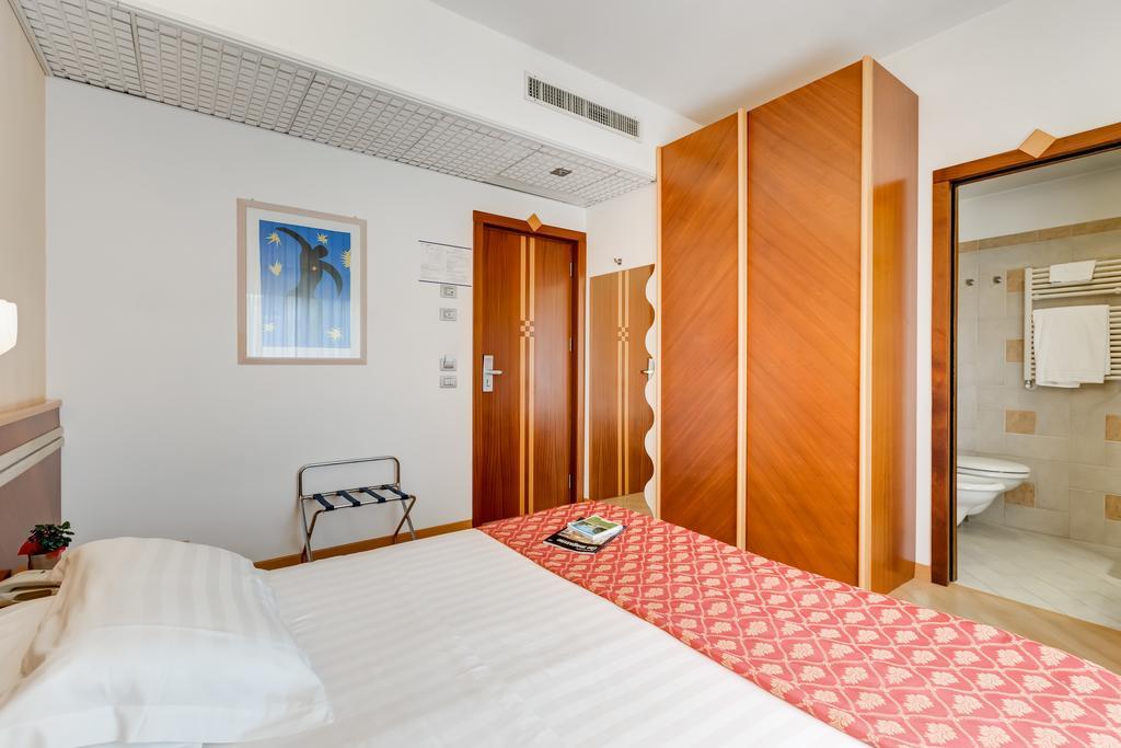 Hotel Europa Beach Village จูเลียโนวา ห้อง รูปภาพ