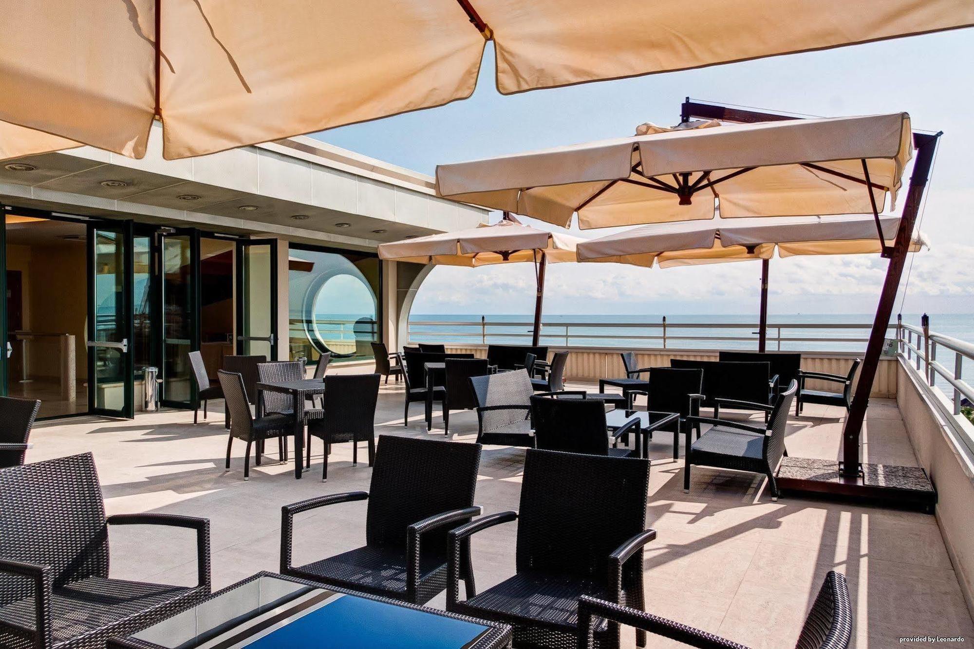 Hotel Europa Beach Village จูเลียโนวา ภายนอก รูปภาพ