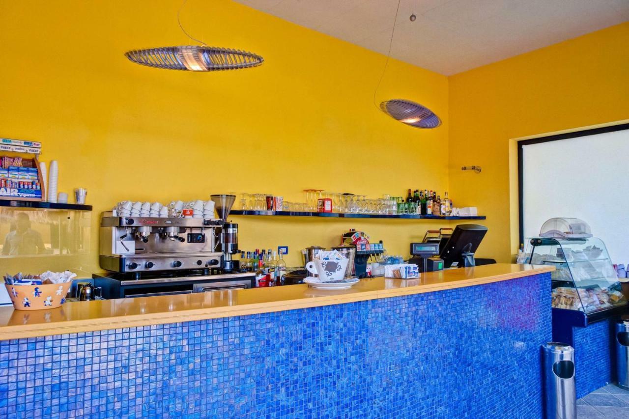 Hotel Europa Beach Village จูเลียโนวา ภายนอก รูปภาพ